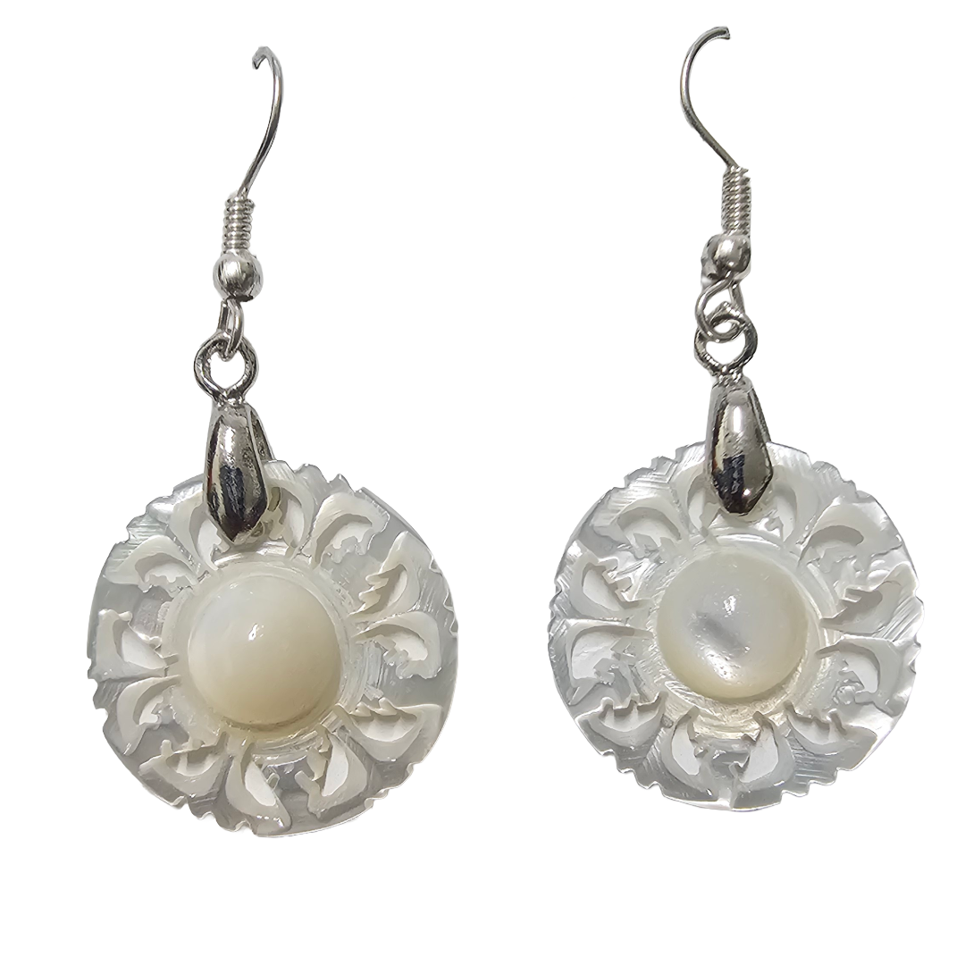 Mother of Pearl Pendant 